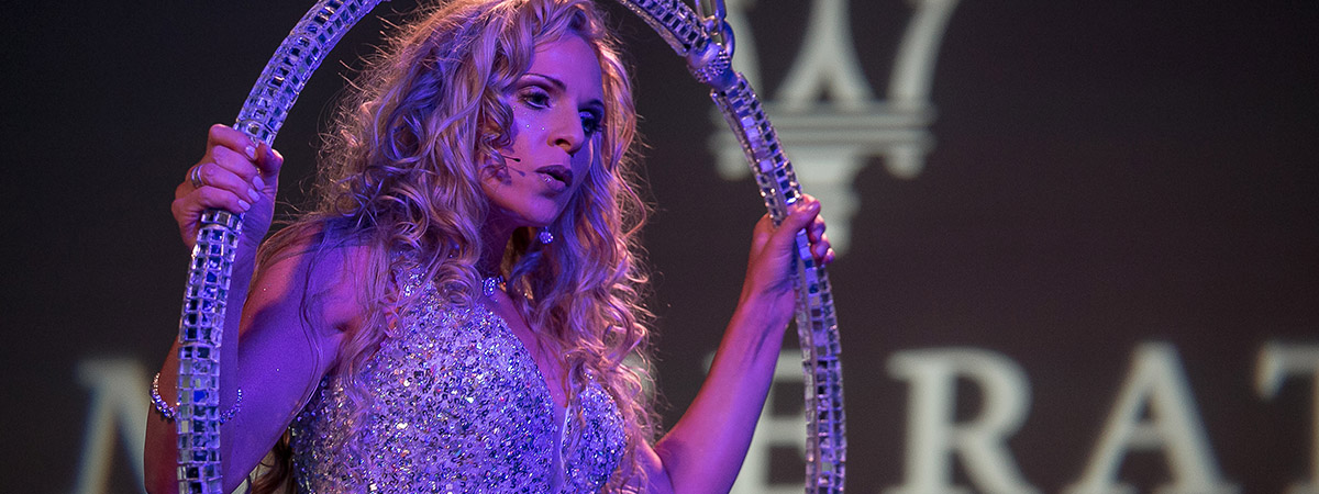 singing-lira-slide-2